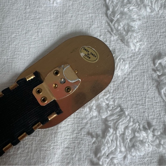 Vintage 1970s Gold-Tone Snake Scale Belt with Rose Buckle - Picture 3 of 6